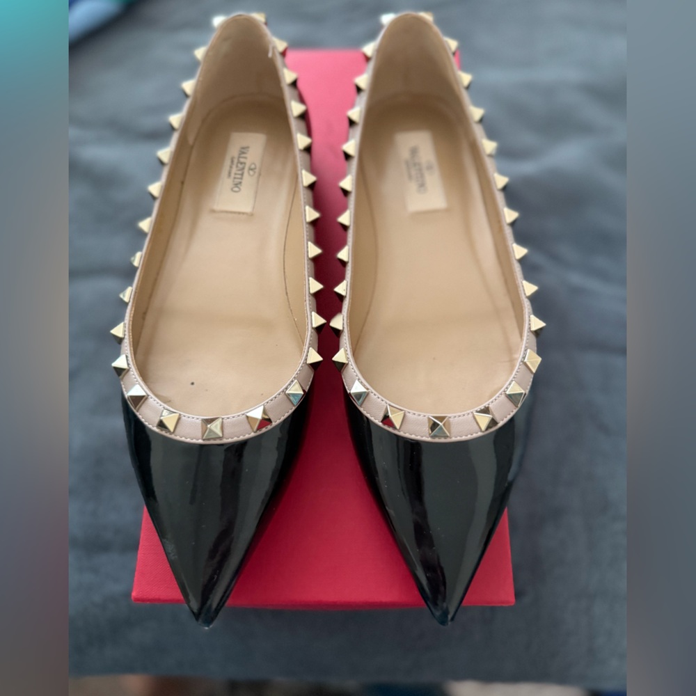 Valentino Garavani Black Studded Flats